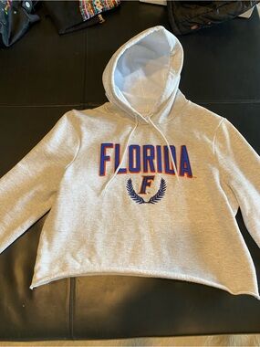 Women’s League Ash Florida Gators crop pullover hoodie, Sz Medium
